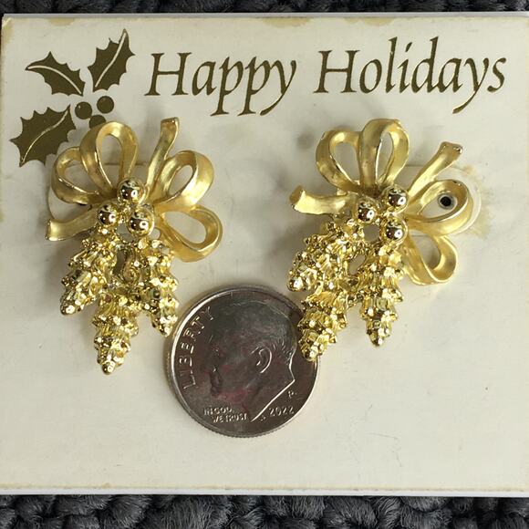 Vintage Christmas Pierced Earrings Gold Tone Bow with Pinecone Bough - Picture 7 of 14